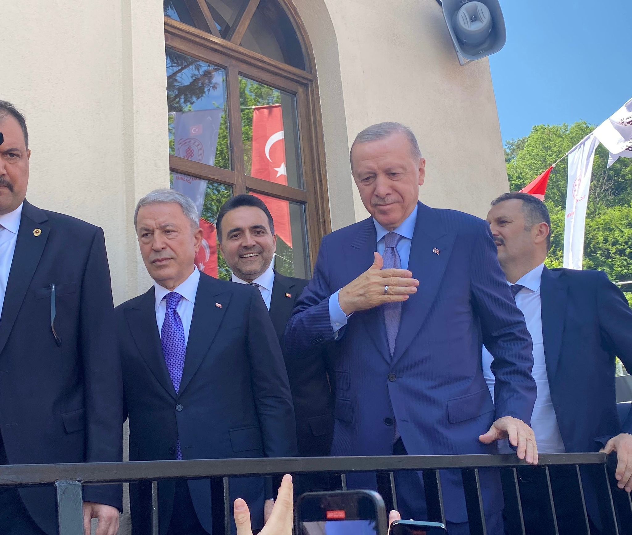 Gümrükçü İshak Ağa Camii Cumhurbaşkanımız Recep Tayyip ERDOĞAN'ın katılımlarıyla Dualarla İbadete açıldı.